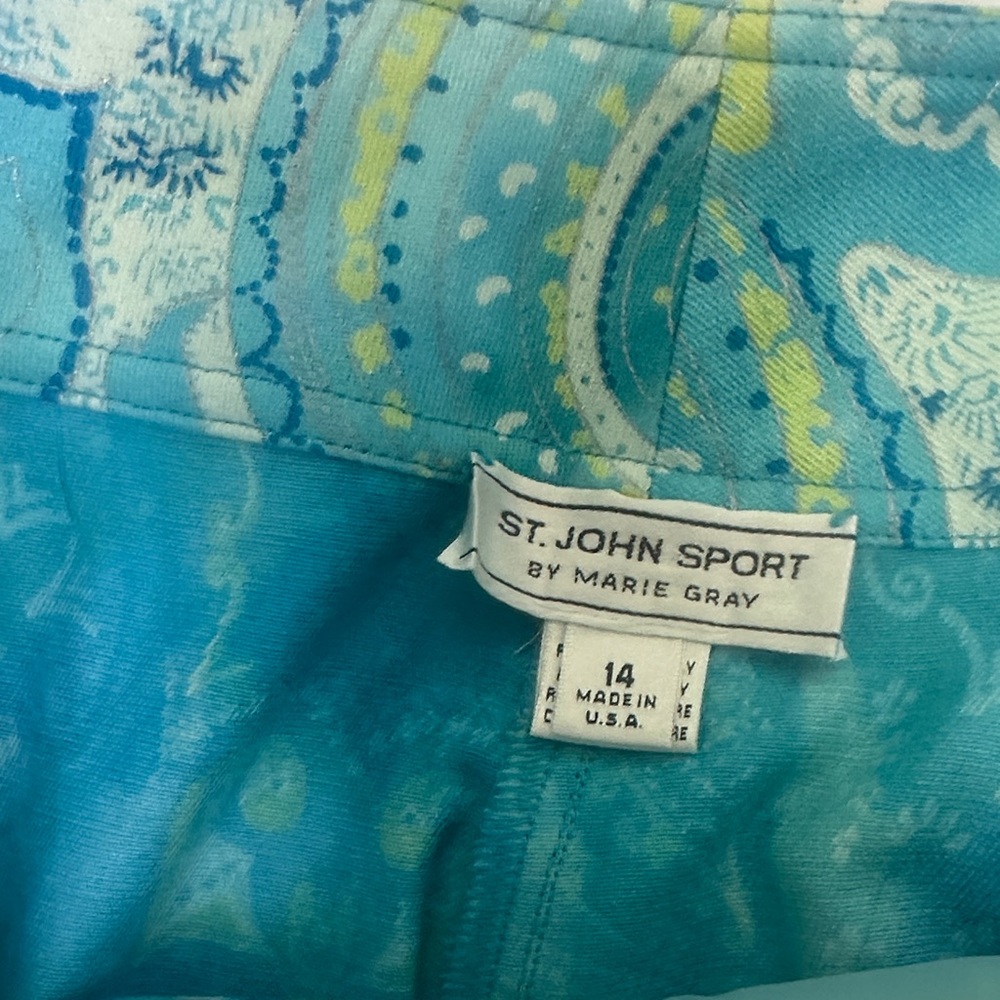 St. John Sport by Marie Gray Turquoise & Aqua Paisley Cropped Pants - Picture 2 of 8